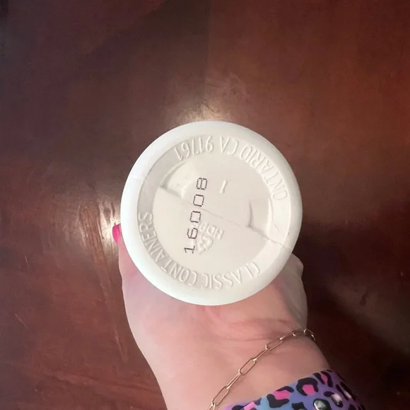 UNITE Smoothing Shampoo 10oz Bottle - Picture 4 of 5